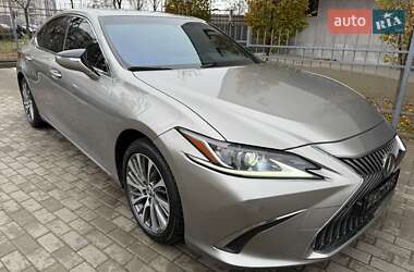 Седан Lexus ES 2020 в Києві