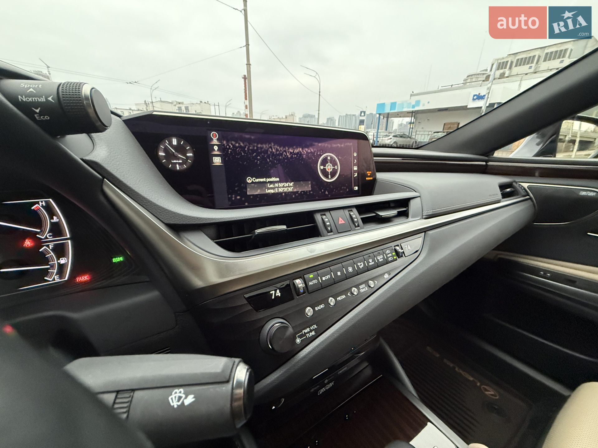 2018 Lexus ES - мініатюра 17