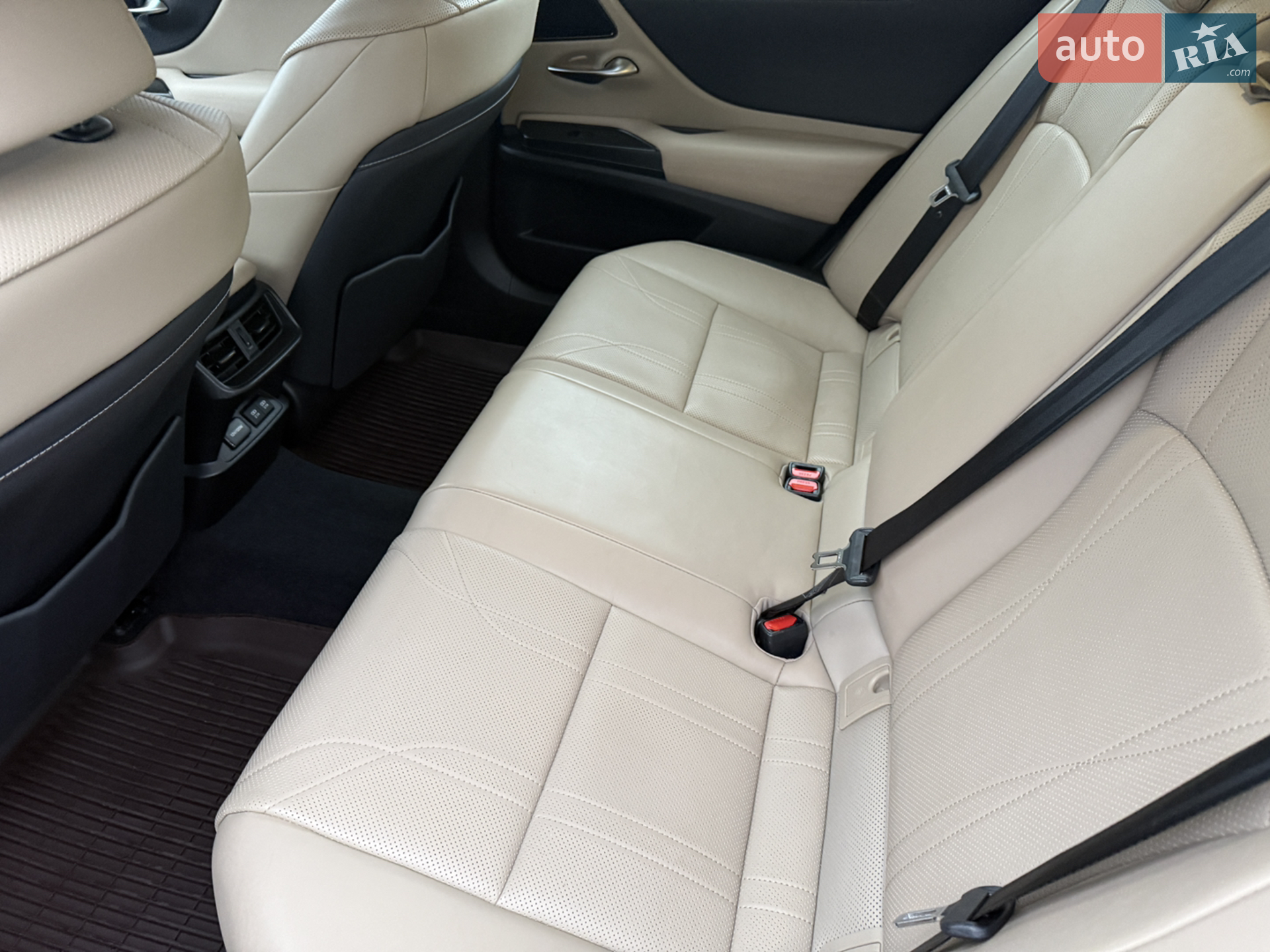 2018 Lexus ES - мініатюра 21