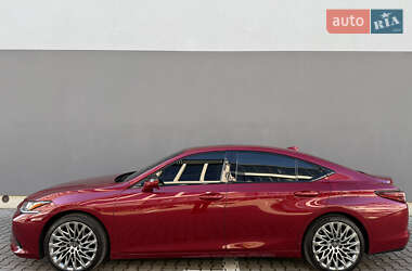 Седан Lexus ES 2019 в 