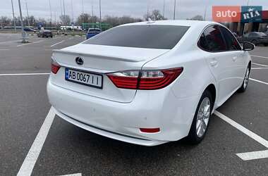 Седан Lexus ES 2013 в Києві