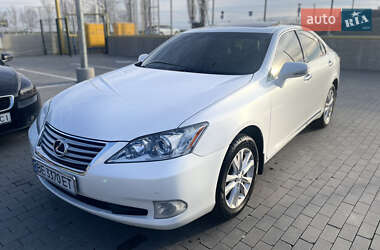 Седан Lexus ES 2011 в Первомайске