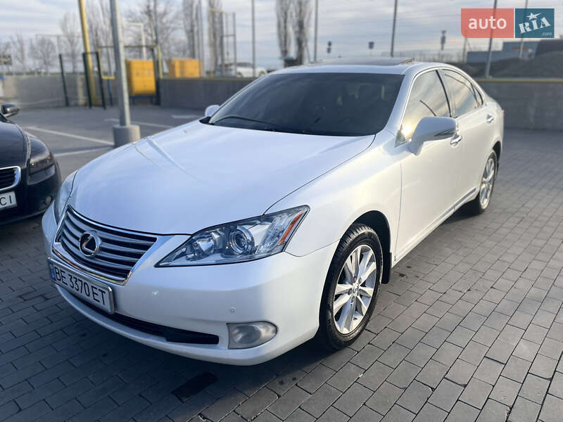 Седан Lexus ES 2011 в Первомайську