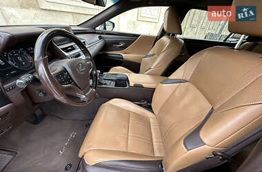 Седан Lexus ES 2019 в 