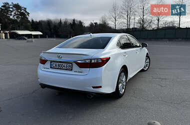 Седан Lexus ES 2013 в Умани