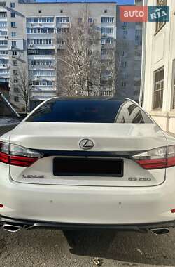 Седан Lexus ES 2018 в Днепре