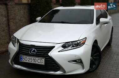 Седан Lexus ES 2017 в 