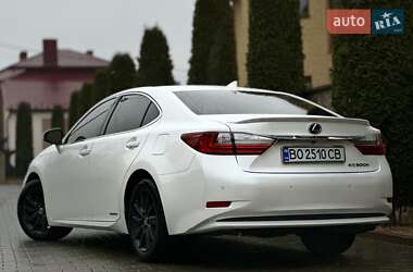Седан Lexus ES 2017 в 