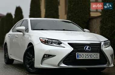 Седан Lexus ES 2017 в 