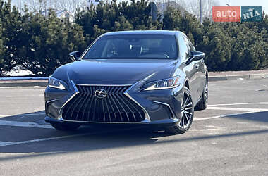 Седан Lexus ES 2021 в Києві