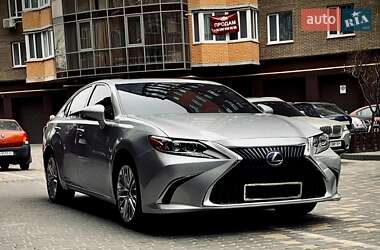 Lexus ES 2018