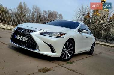 Lexus ES 2018