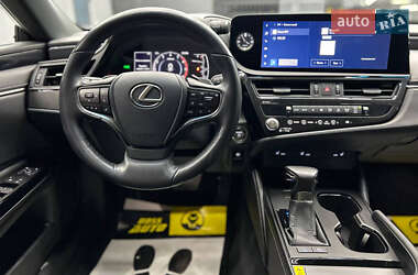 Седан Lexus ES 2022 в 