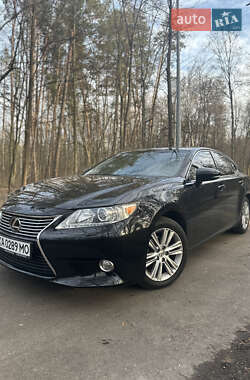 Седан Lexus ES 2013 в Киеве