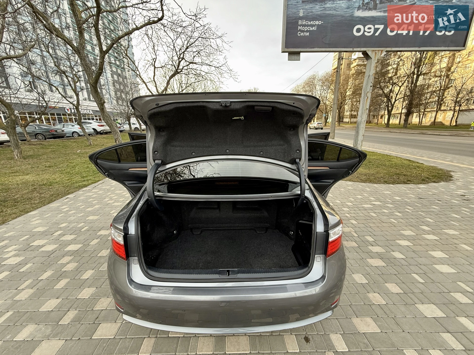 2013 Lexus ES - мініатюра 86