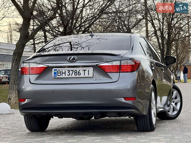 Седан Lexus ES 2013 в Одесі фото 99 Седан Lexus ES 2013 в Одесі
