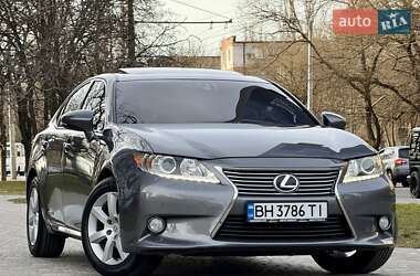 Седан Lexus ES 2013 в Одесі