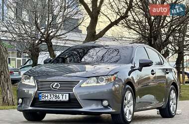 Седан Lexus ES 2013 в Одесі