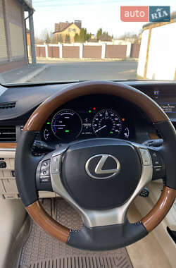 Седан Lexus ES 2013 в Киеве