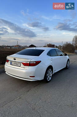 Седан Lexus ES 2012 в Боярці