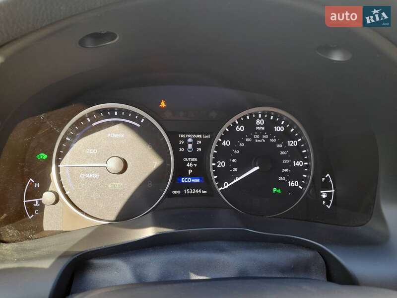 Седан Lexus ES 2014 в Івано-Франківську