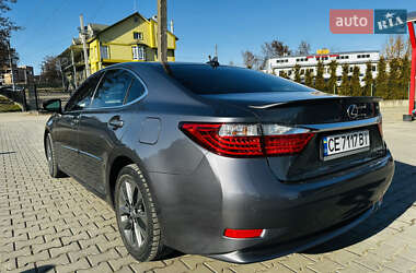 Седан Lexus ES 2013 в Чернівцях