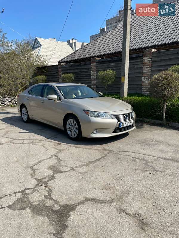 Седан Lexus ES 2014 в Днепре