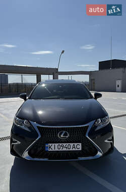 Седан Lexus ES 2015 в 