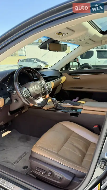 Lexus ES 2015