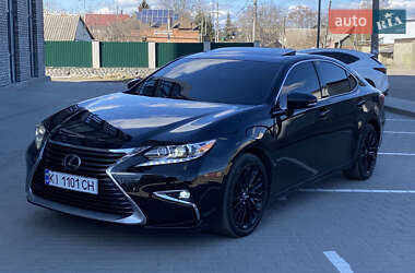Lexus ES 2016