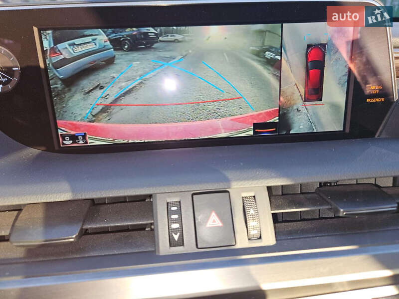 Седан Lexus ES 2018 в Одесі
