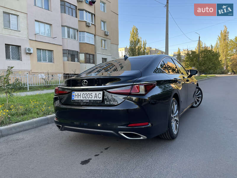 Седан Lexus ES 2019 в Николаеве