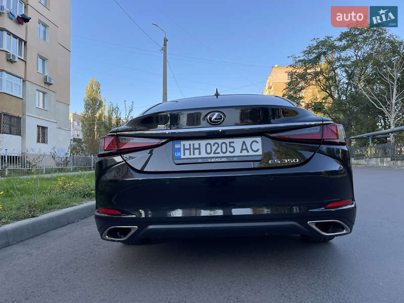 Седан Lexus ES 2019 в Николаеве