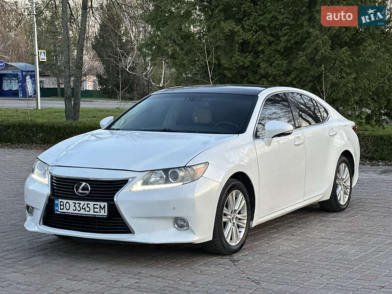 Седан Lexus ES 2013 в 