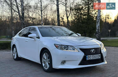 Седан Lexus ES 2013 в 