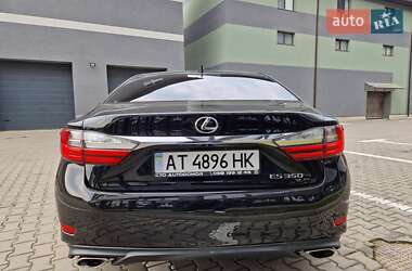 Седан Lexus ES 2016 в 