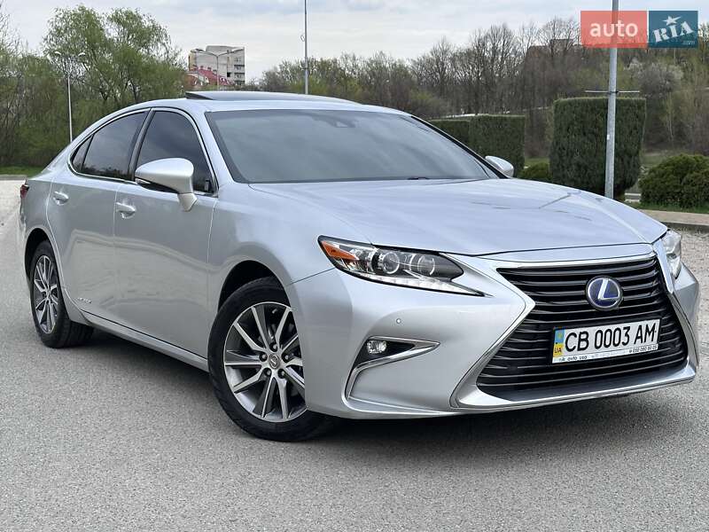 Седан Lexus ES 2018 в 