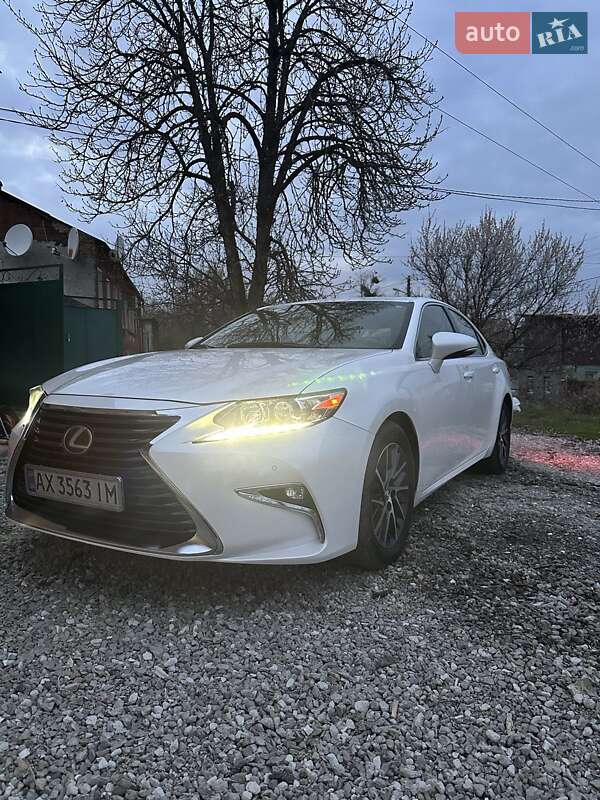 Седан Lexus ES 2017 в Харькове