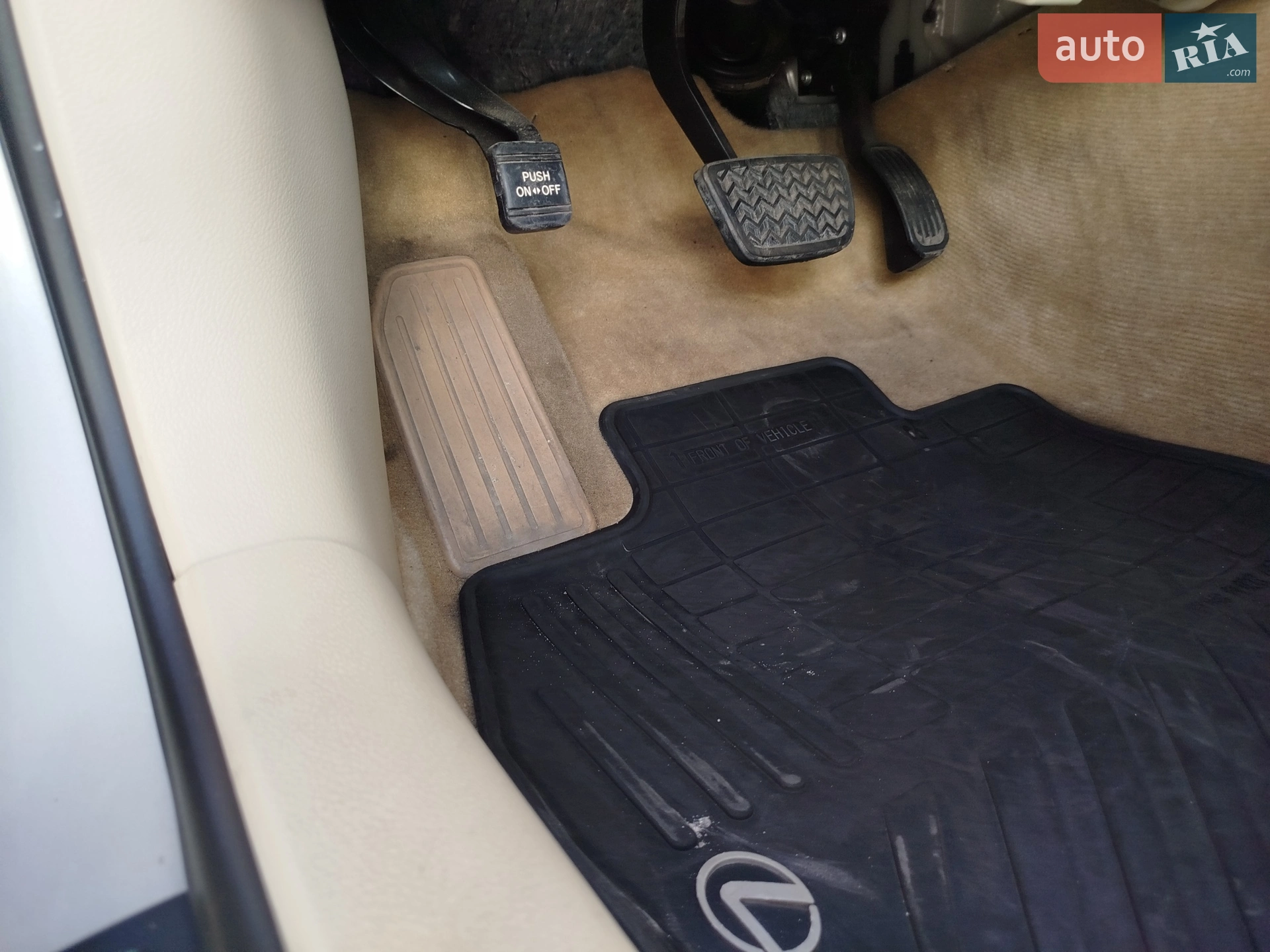 2015 Lexus ES - мініатюра 13