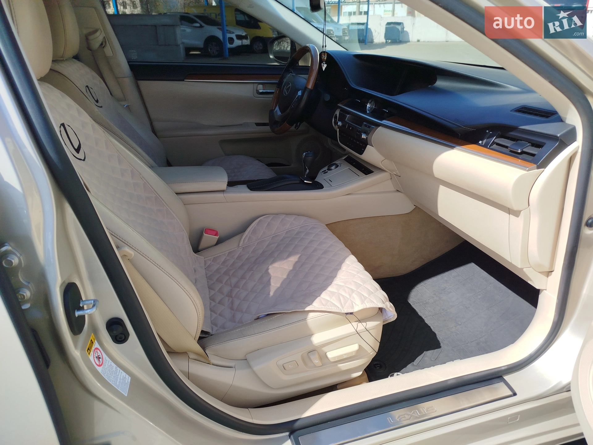 2015 Lexus ES - мініатюра 12