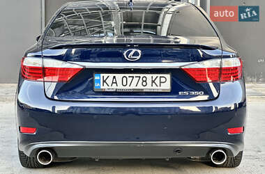 Седан Lexus ES 2015 в 