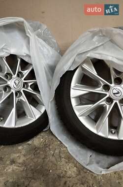 Седан Lexus ES 2012 в 