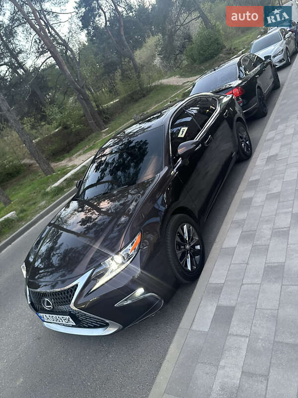 Седан Lexus ES 2012 в Киеве