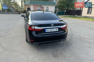 Седан Lexus ES 2018 в 