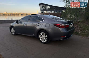 Седан Lexus ES 2014 в 