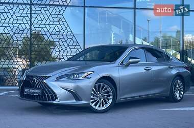 Седан Lexus ES 2023 в Киеве
