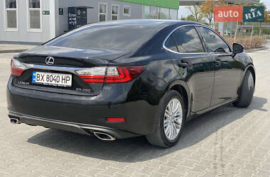 Седан Lexus ES 2017 в 
