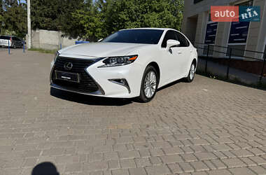 Седан Lexus ES 2017 в Ровно