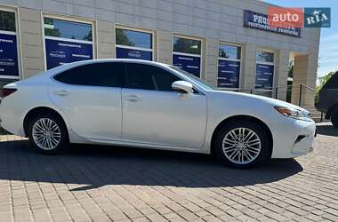 Седан Lexus ES 2017 в 