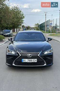 Седан Lexus ES 2021 в 